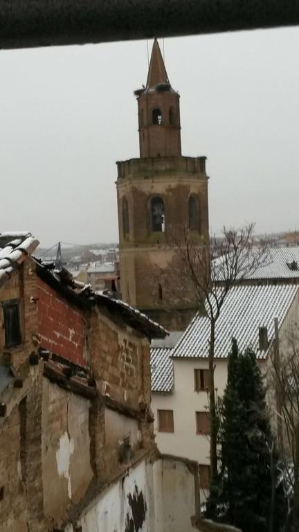 Hostal Pirineos Barbastro Esterno foto